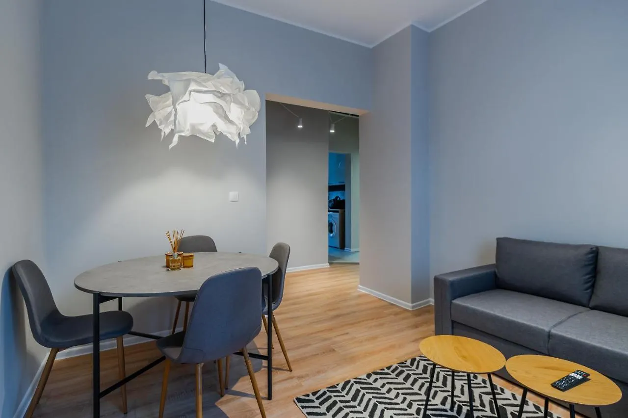 New Black & White - 2Bdr Apartment With Balcony Sofia
