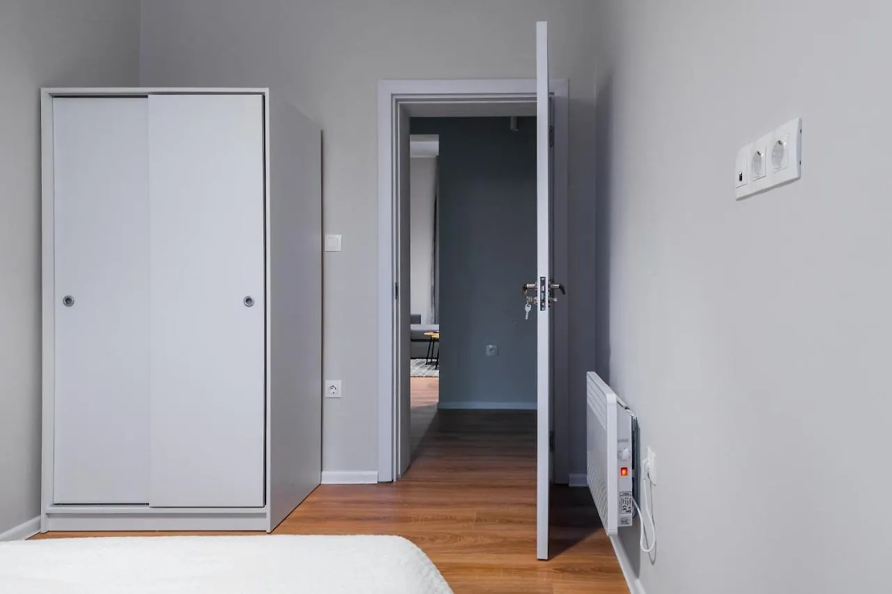 New Black & White - 2Bdr Apartment With Balcony Sofya 0*,